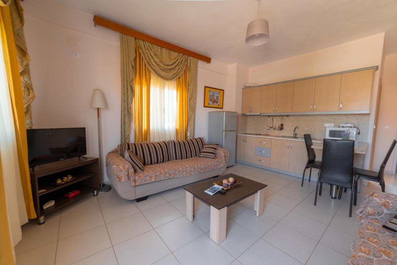 Dajana Apartments Ксаміл Екстер'єр фото